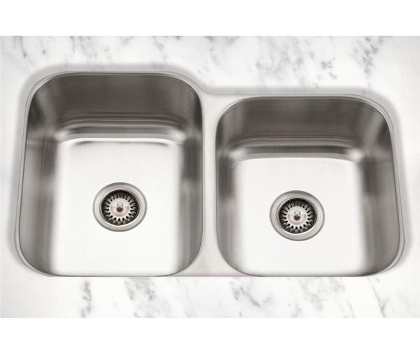 Stainless steel undermount sinks