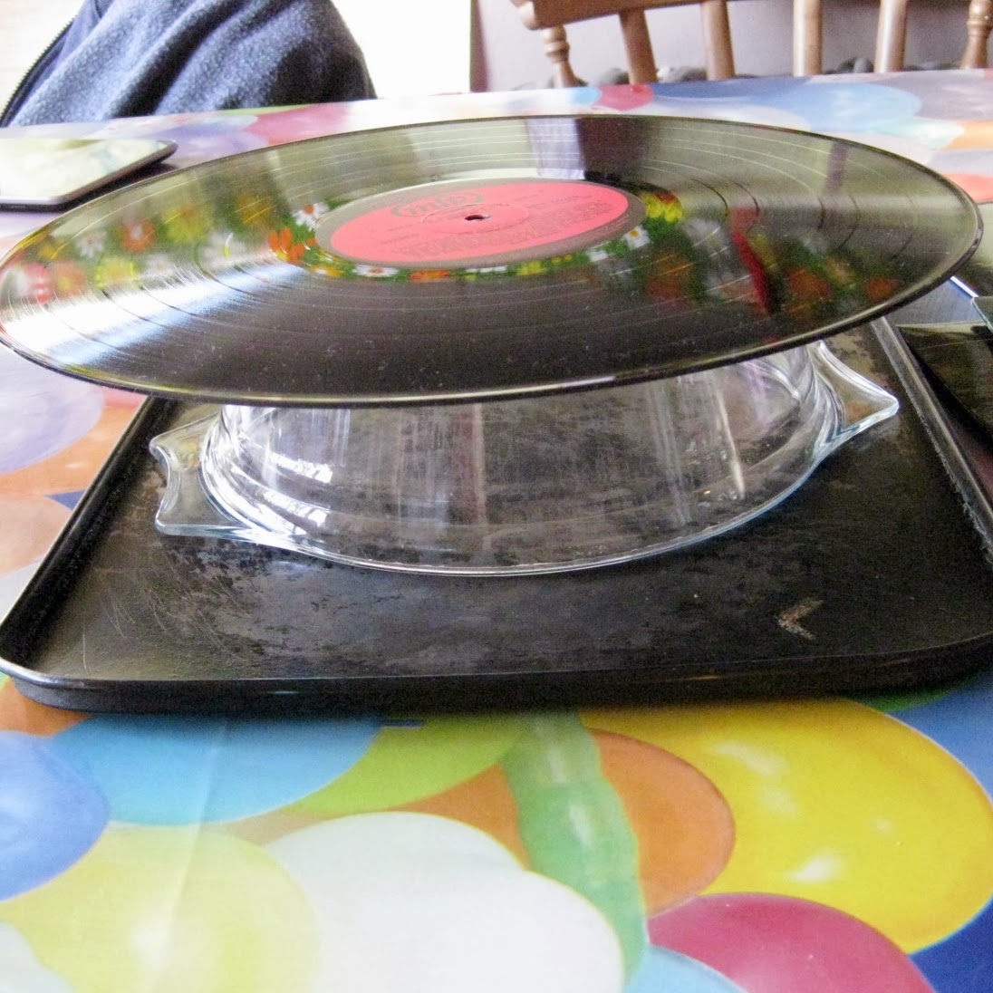 Martisanne Handmade DIY How to make a vinyl record bowl