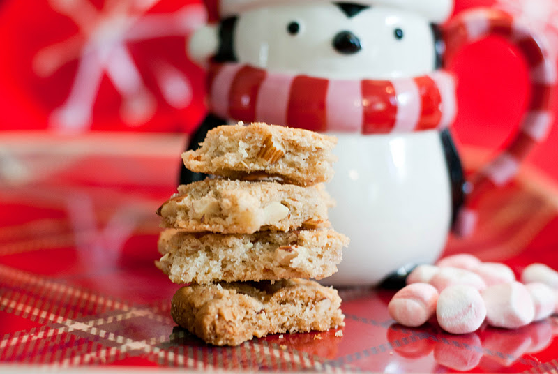 My Trash and Treasure cookie 3 almond brittle cookies