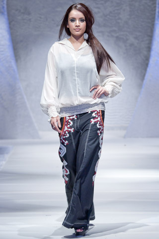 Pakistan Fashion Week Maria B.
