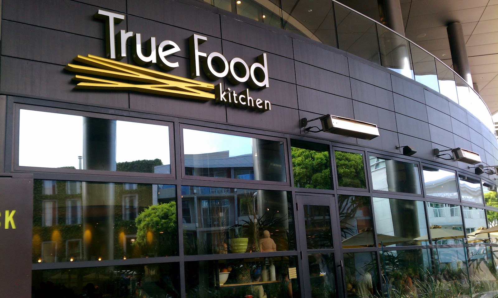 Santa Monica Vegan Review Of True Food Kitchen