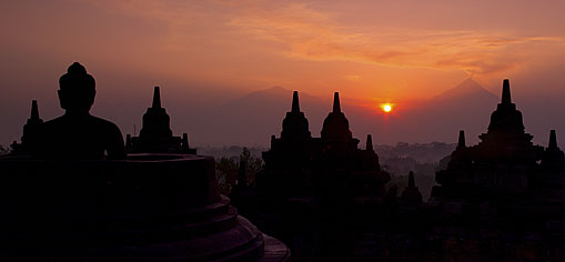 Location de voiture Borobudur temple et pilote