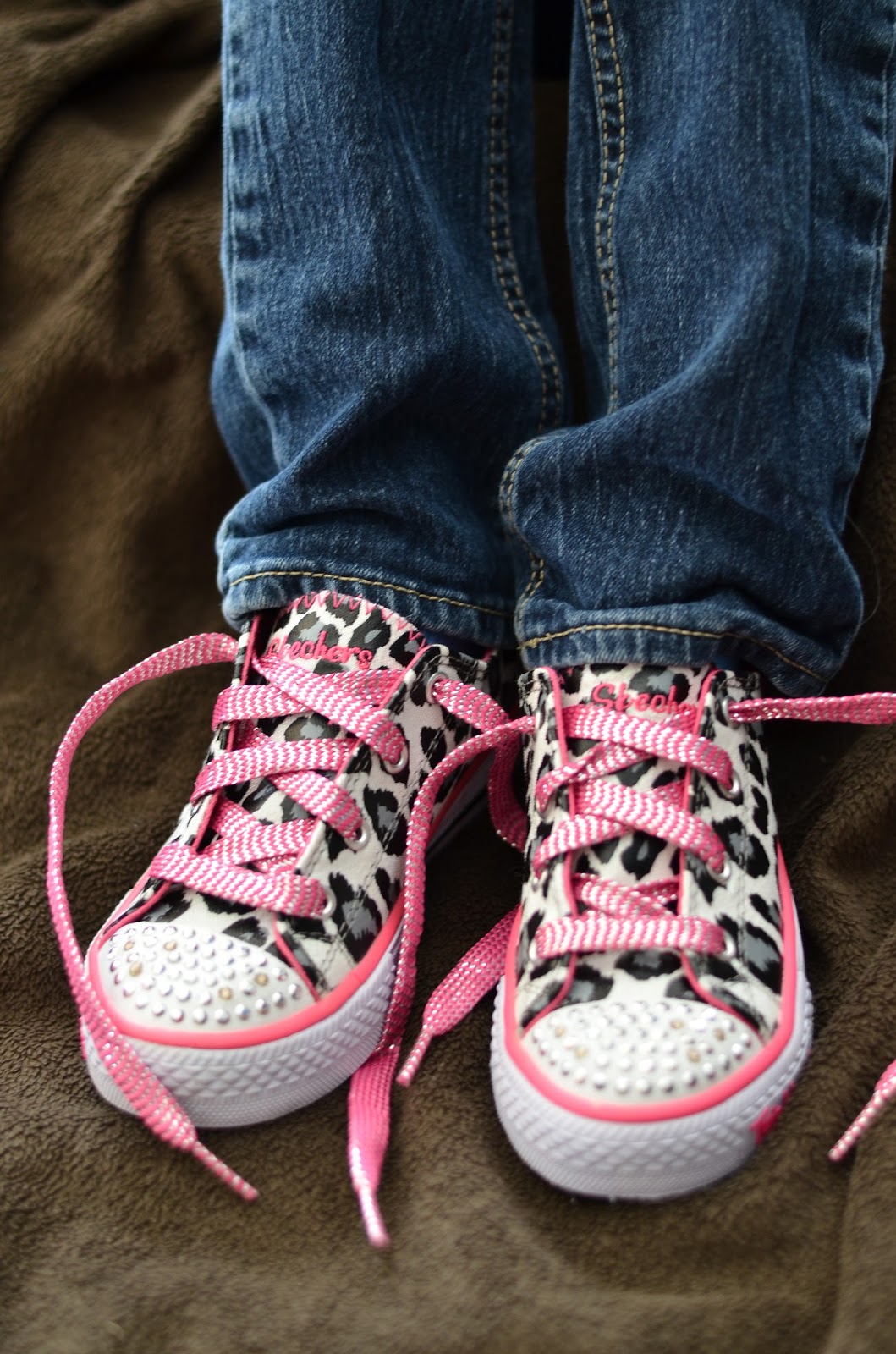 Tying Shoes, One CAN DO Step at a Time!