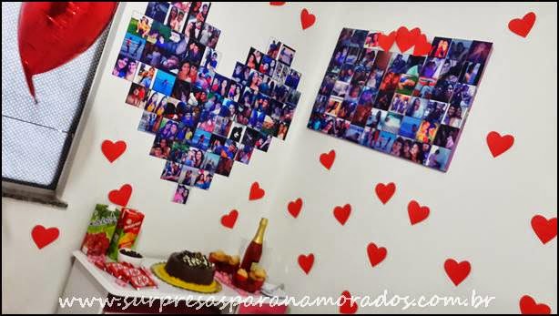 Além do coração formado de fotos na parede, ele preparou um mural Além do coração formado de fotos na parede, ele preparou um mural