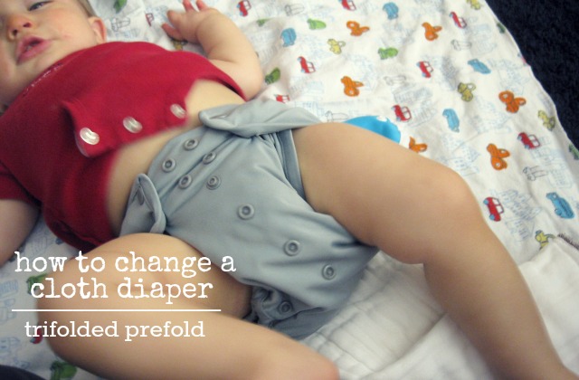 how to change a cloth diaper