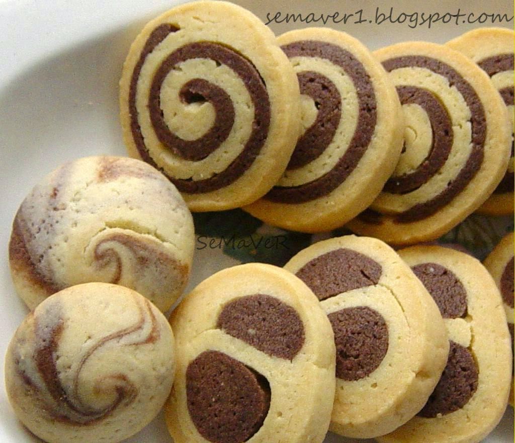 Çikolatalı Spiral Kurabiye Tarifi Çikolatalı Spiral Kurabiye Tarifi