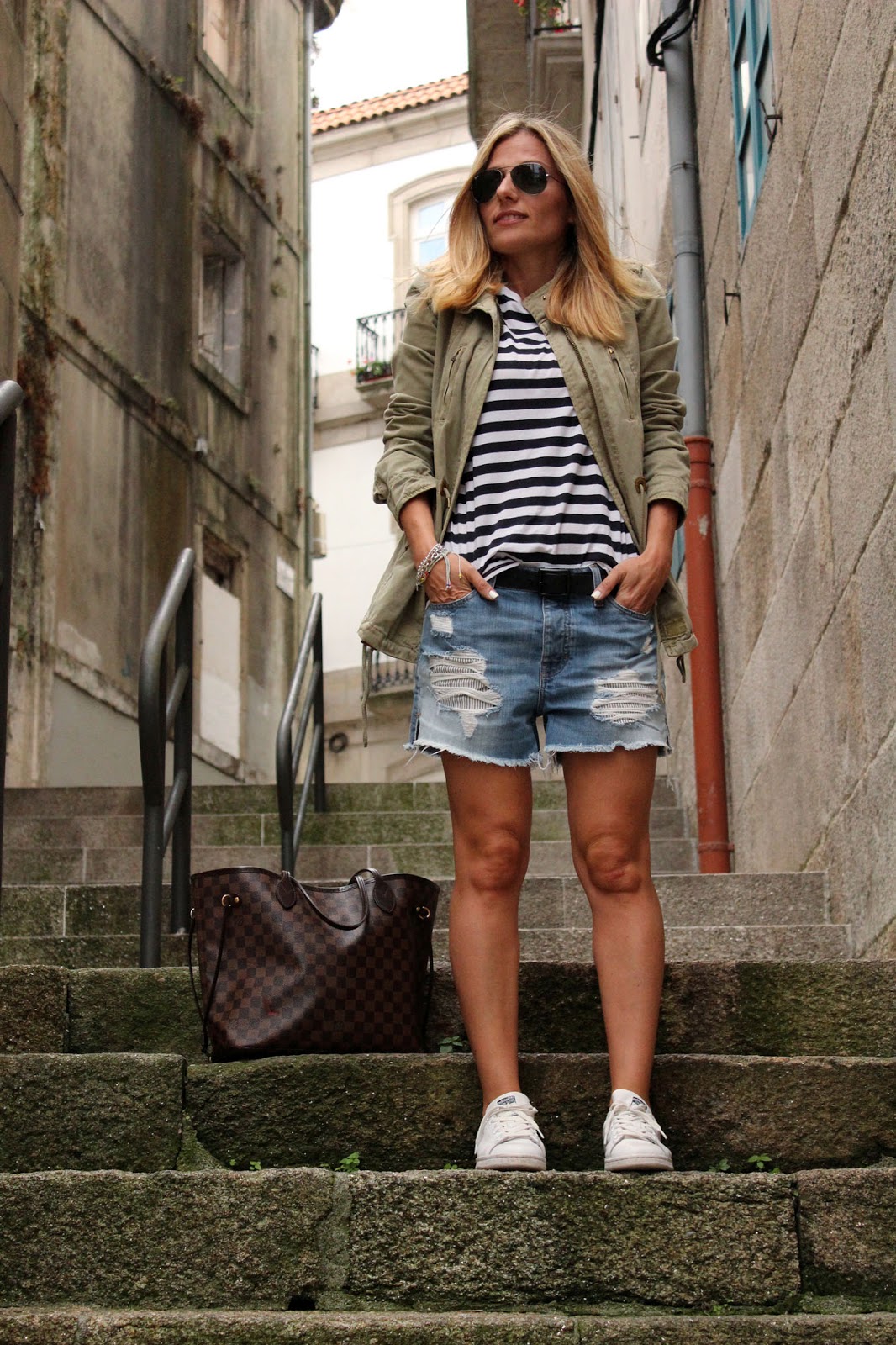 Eniwhere Fashion - Denim Shorts and Stripes shirt in Vigo