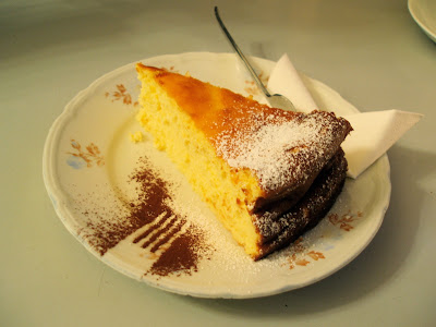 Frauelein Dickes Berlin baked cheesecake