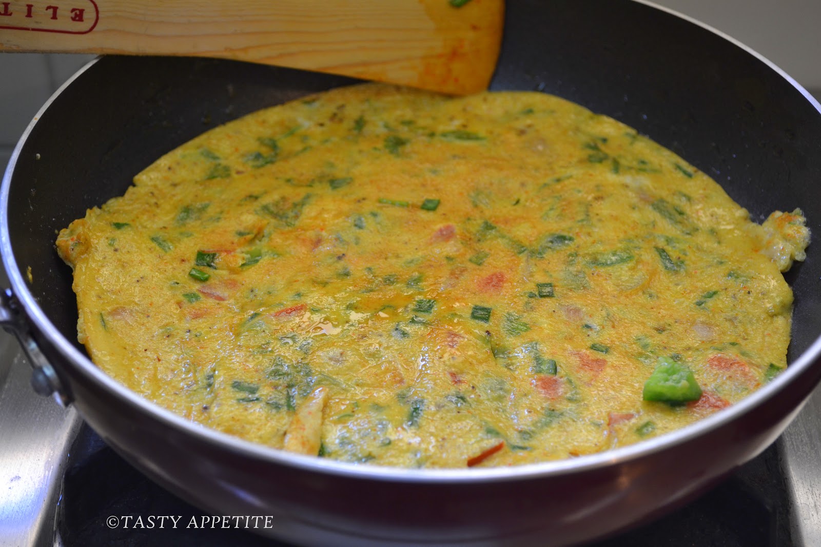 How to make Masala Omelette / Spicy Omelette ( Indian Style )