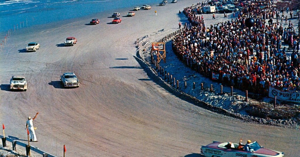 Lucky Dog The Daytona beach race course is (temporarily) back in business