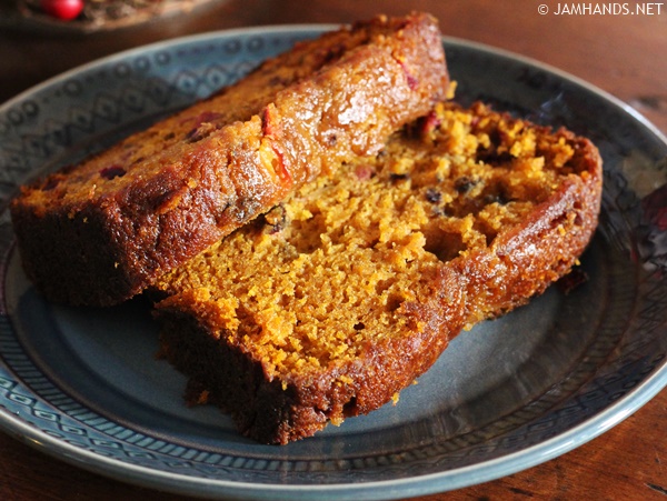 pumpkin moist bread cranberry libby recipes ridiculously cranberries recipe delicious libbys jam hands