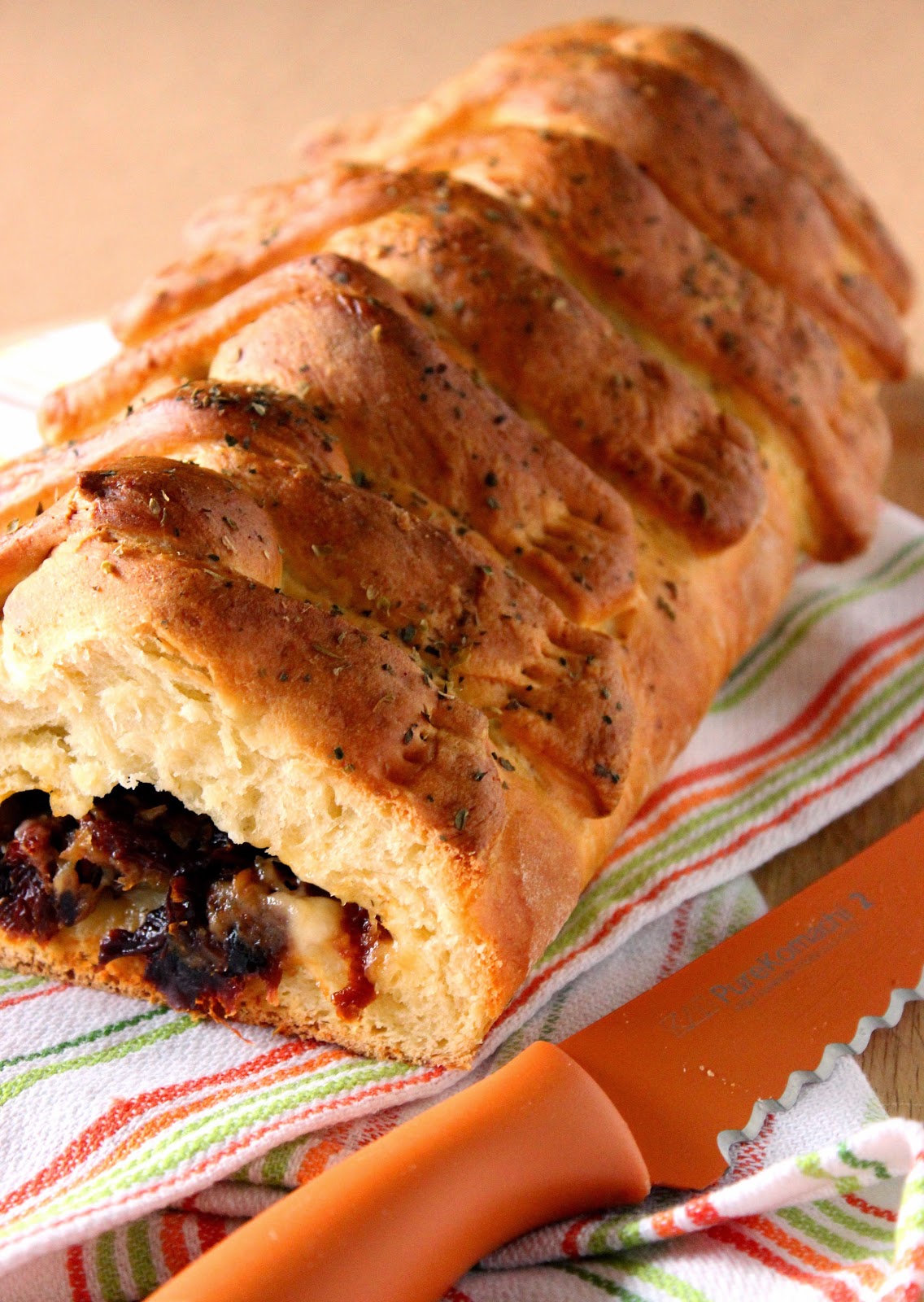 Stuffed Braided Bread with Mozzarella and Sun Dried Tomatoes Stuffed Braided Bread / Kudos Kitchen by Renee