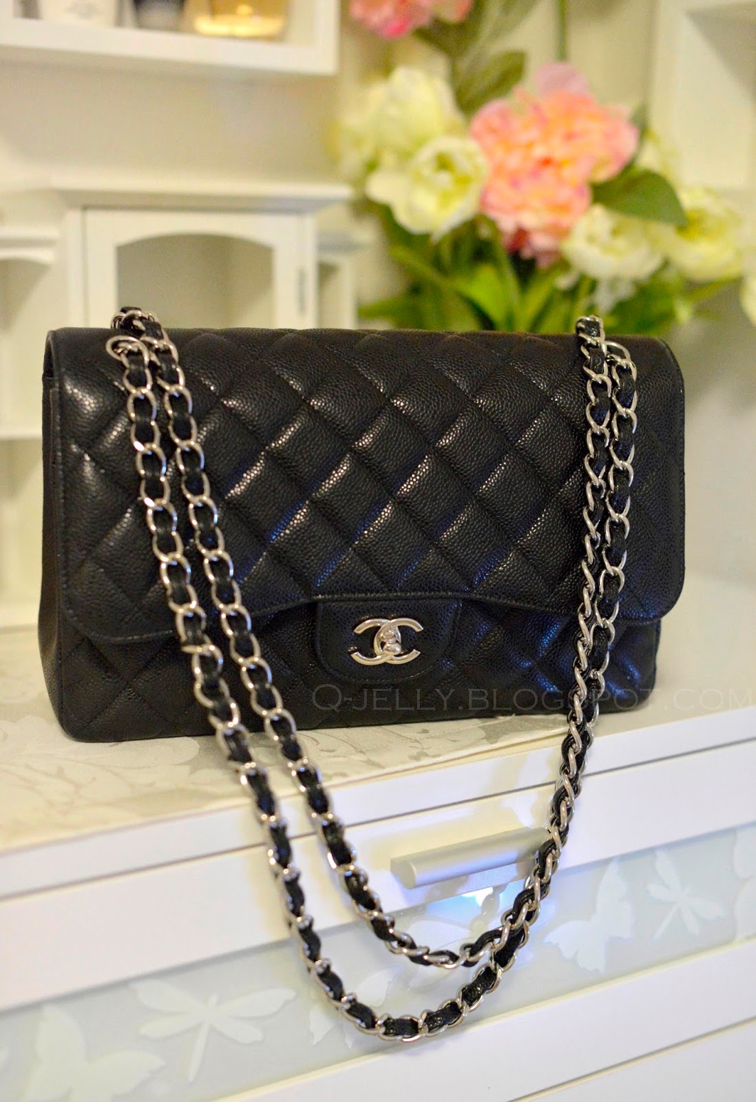 Jelly Q Chanel Classic Flap Bag Jumbo Lambskin vs. Caviar Comparison