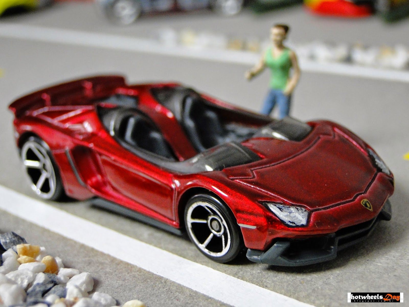 Hotwheels Day Aventador J Hot Wheels HW Showroom 2013