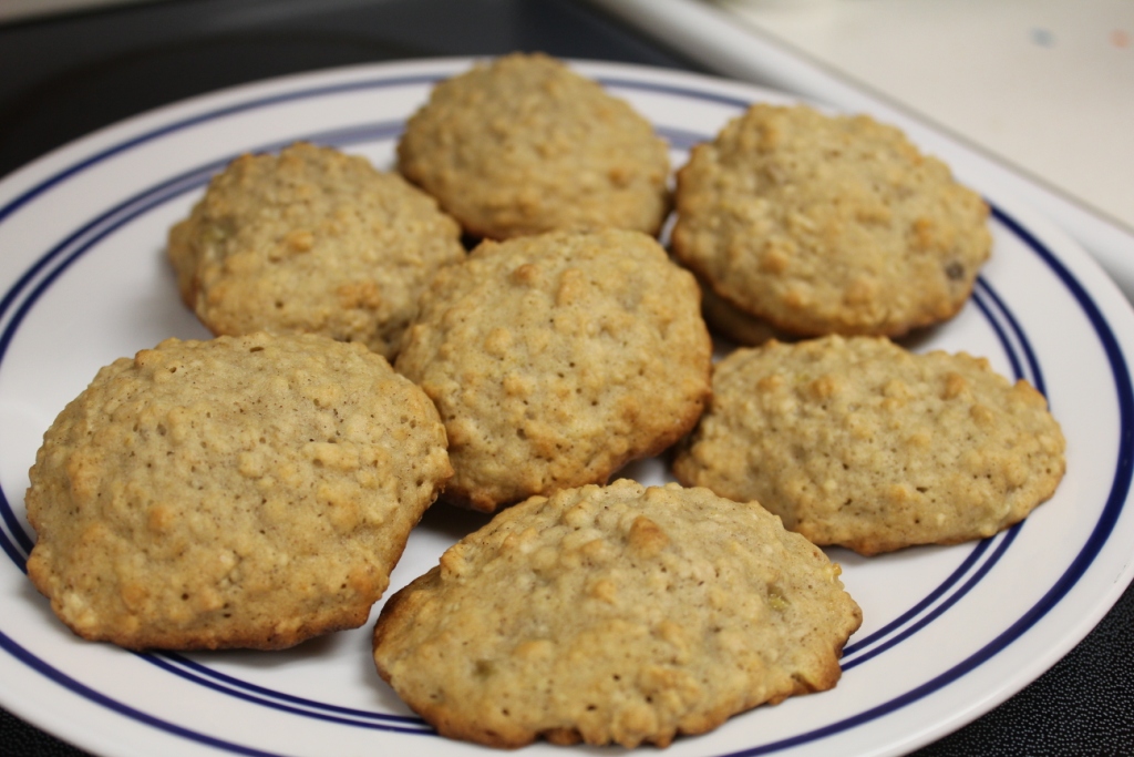 All Four Love Tasty Thursday Apple Banana Oatmeal Cookies