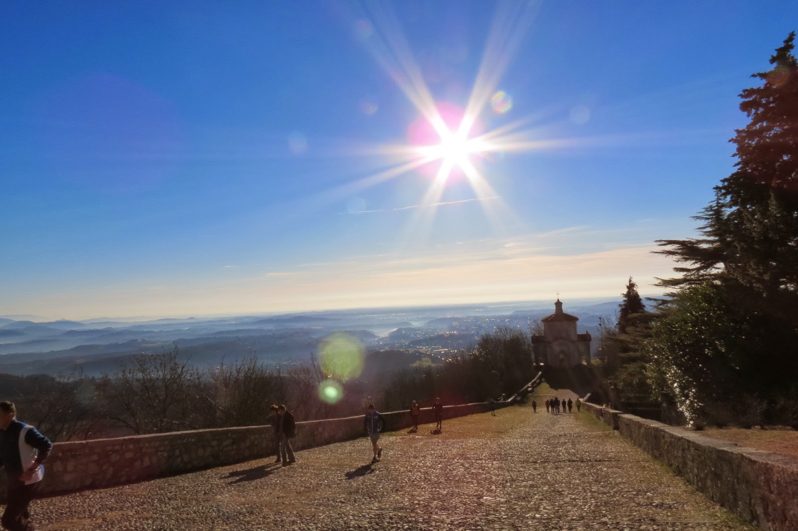 pensieri&parole due Senza infamia e senza lode