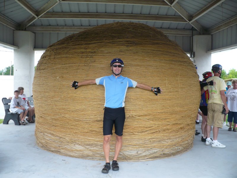MATHEMATICAL MUSINGS by mathteacher24 The World's Largest Ball of Twine