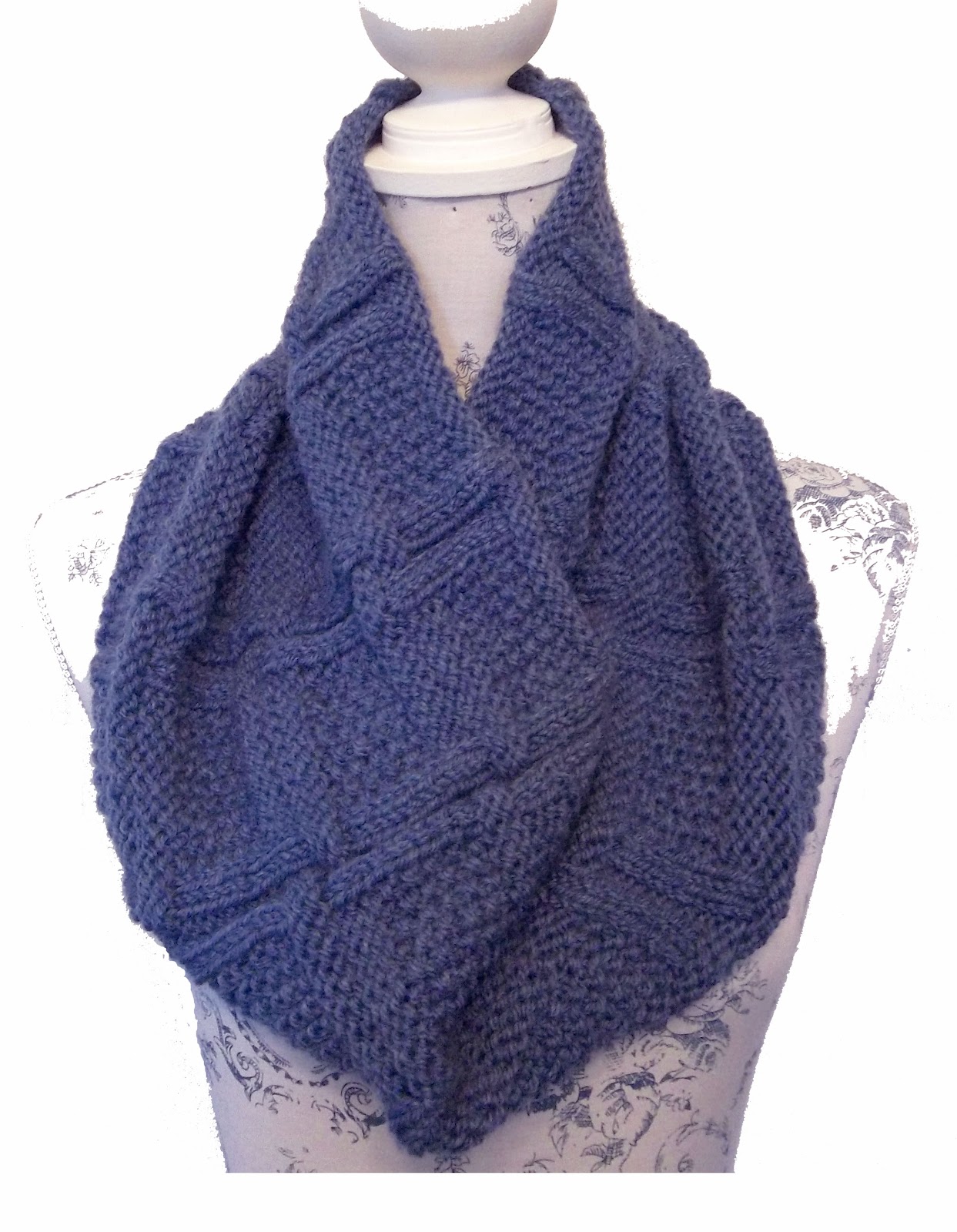 Aran Tweed Reversible Cowl, Neck Warmer Hand Knitting Pattern