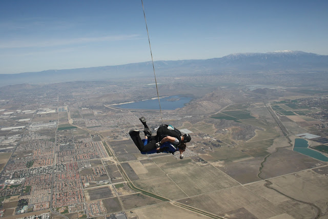 Kincannon Photography is a family photographer in orange county, specializing in families, family events and couples. perris sky diving, sky diving photographer Kincannon Photography is a family photographer in orange county, specializing in families, family events and couples. perris sky diving, sky diving photographer