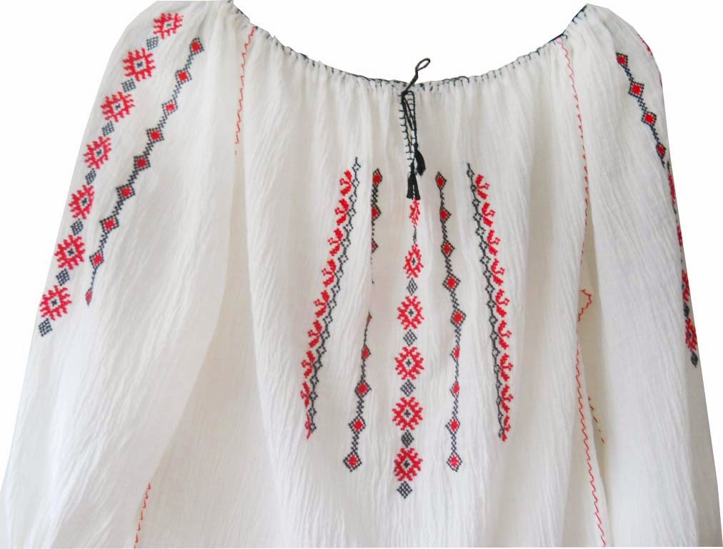 Traditional blouse