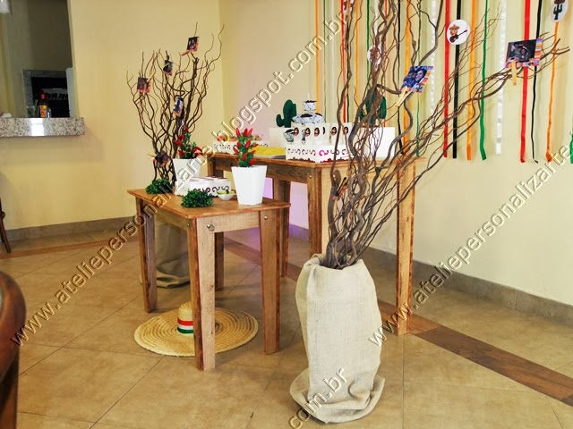 personalizadas, bolos cenográficos e muito mais para eventos personalizadas, bolos cenográficos e muito mais para eventos