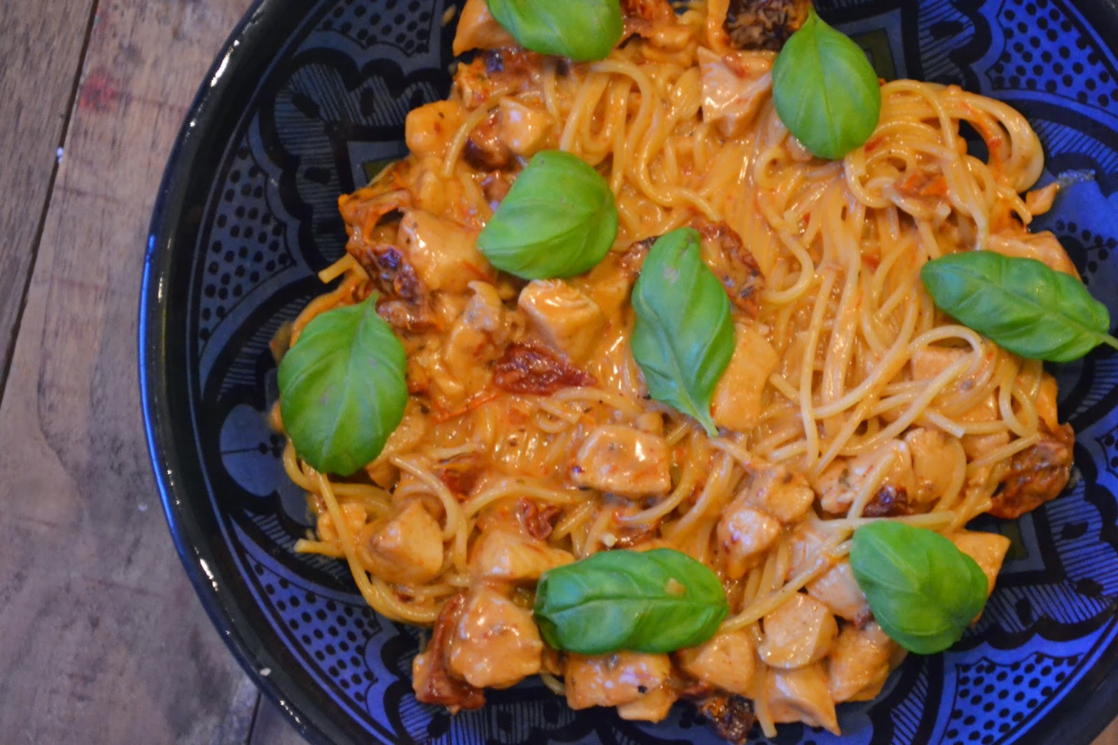 Mijn kookavonturen Spaghetti met kip, zongedroogde tomaatjes en