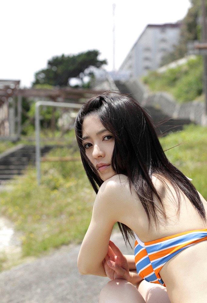 rina aizawa hot and sexy bikini photos 03