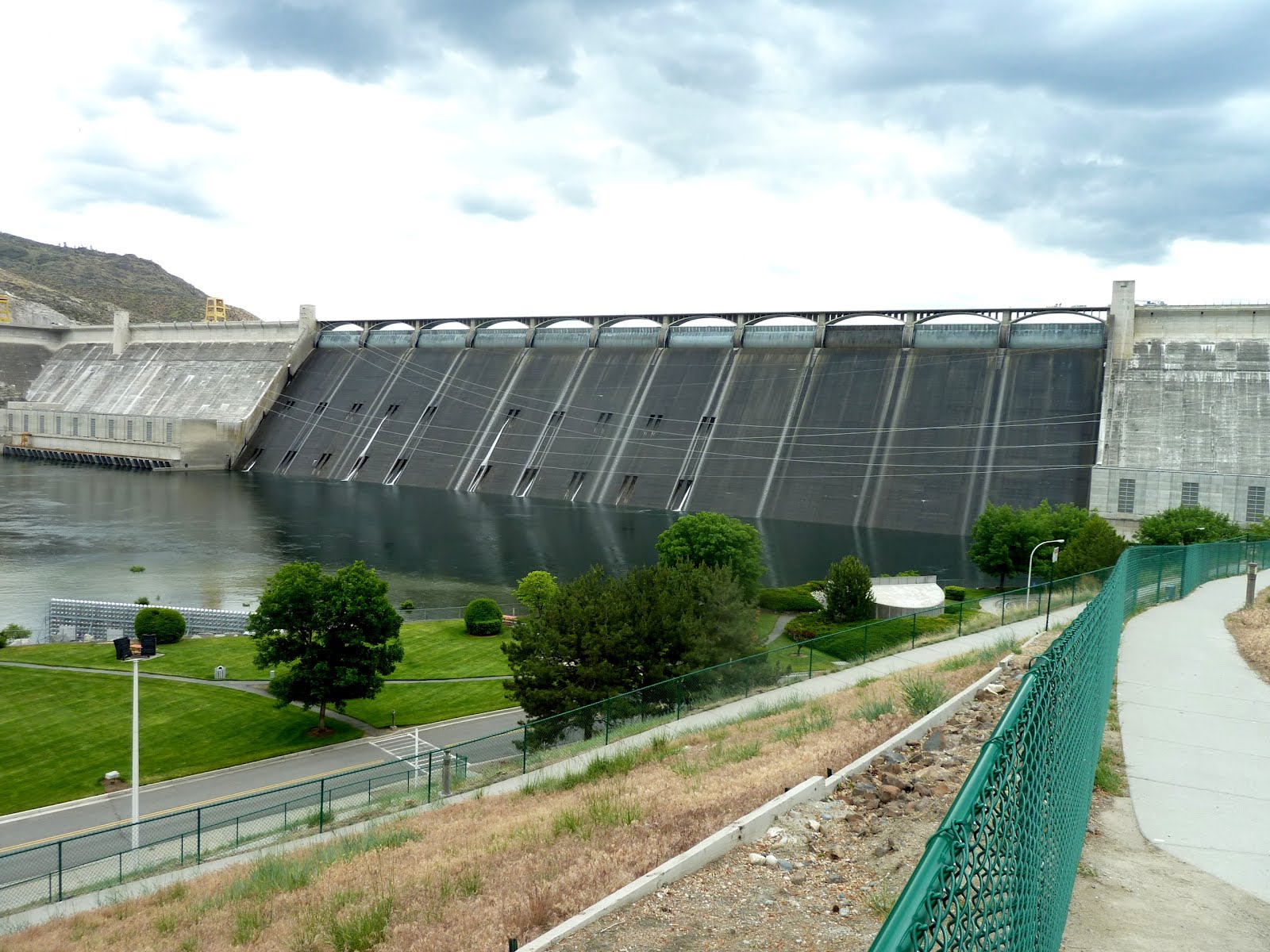 coulee dam senior singles Just wondering how many motorcycle riders are out there who would be interested in a july 4th/09 weekend ride south of the border coulee dam, fireworks,2 laser light shows,horseback riding satu. coulee dam senior singles Just wondering how many motorcycle riders are out there who would be interested in a july 4th/09 weekend ride south of the border coulee dam, fireworks,2 laser light shows,horseback riding satu.
