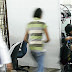 95 Bersesak Di Ruang Sempit