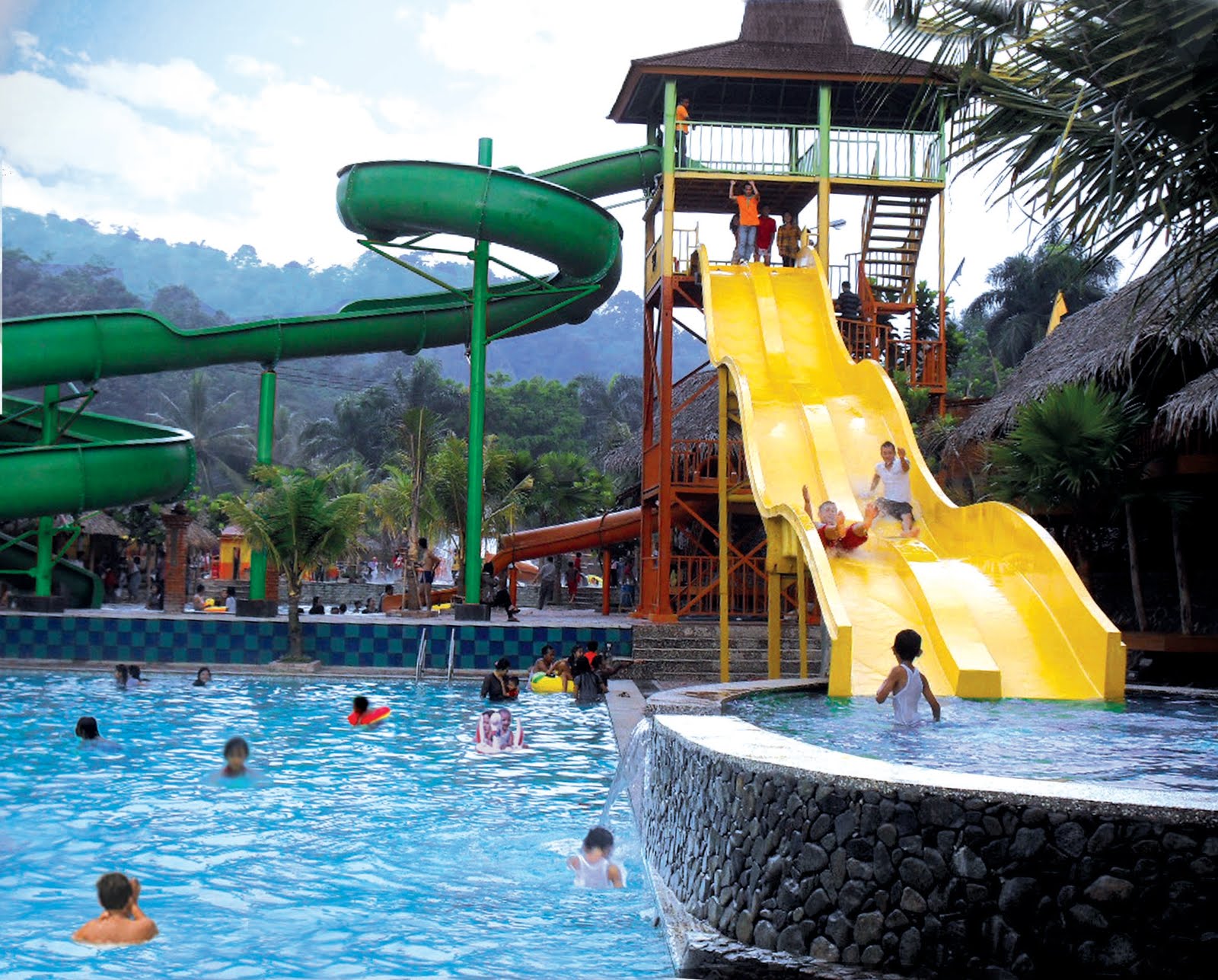 KAMPUNG WISATA CURUG CIGEUNTIS: WATERBOOM KAMPUNG WISATA CURUG CIGEUNTIS: WATERBOOM