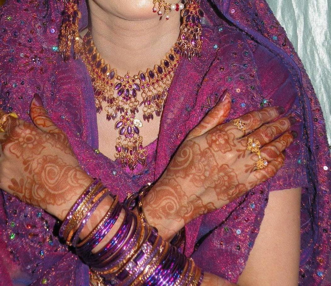 Latest Marriage Bridal Hand Mehndi Designs Wallpapers Free Download