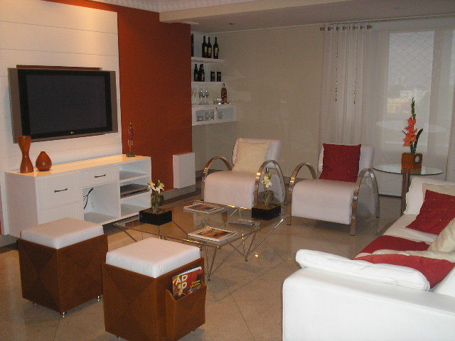 Salas decoradas en rojo y blanco - Colores en Casa