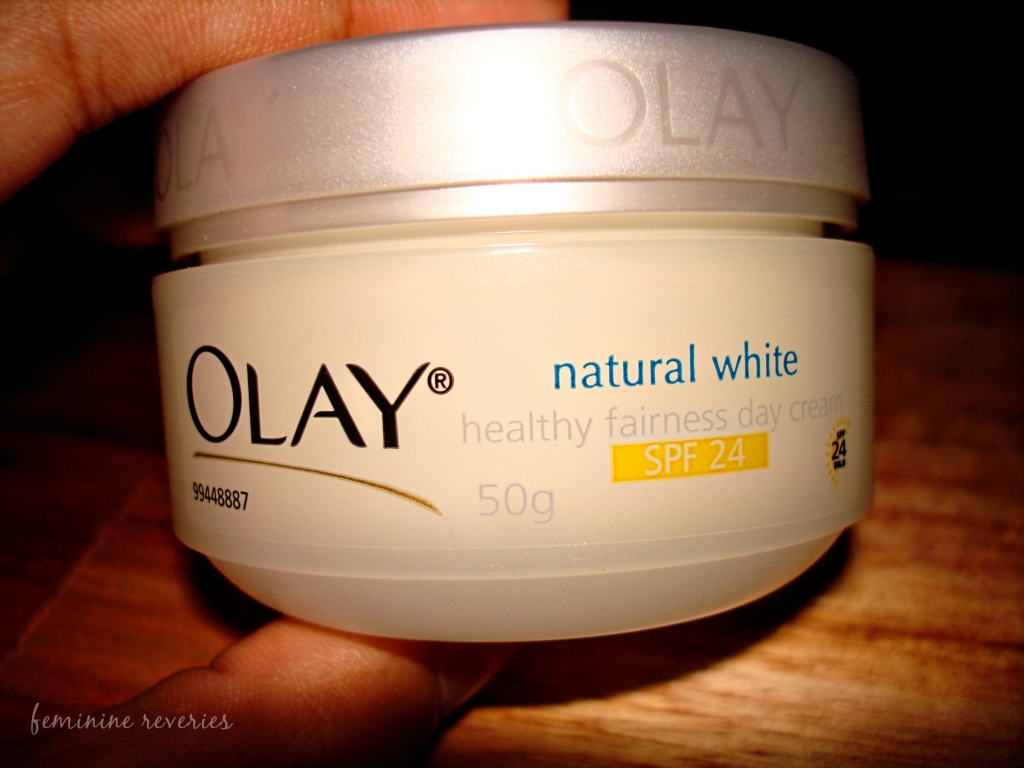 olay natural white spf