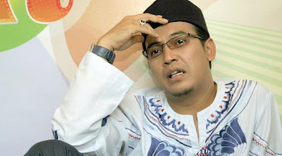 Kumpulan Foto Terakhir Uje Sebelum Ustadz Jeffry Al Buchori Wafat uploads 1 2013 04 76749 ustz.jeffy ok ustadz jeffry al buchori meninggal dunia Kumpulan Foto Terakhir Uje Sebelum Ustadz Jeffry Al Buchori Wafat