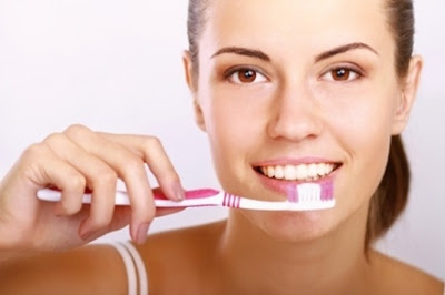 MẸO LÀM TRẮNG RĂNG HIỆU QUẢ MẸO LÀM TRẮNG RĂNG HIỆU QUẢ