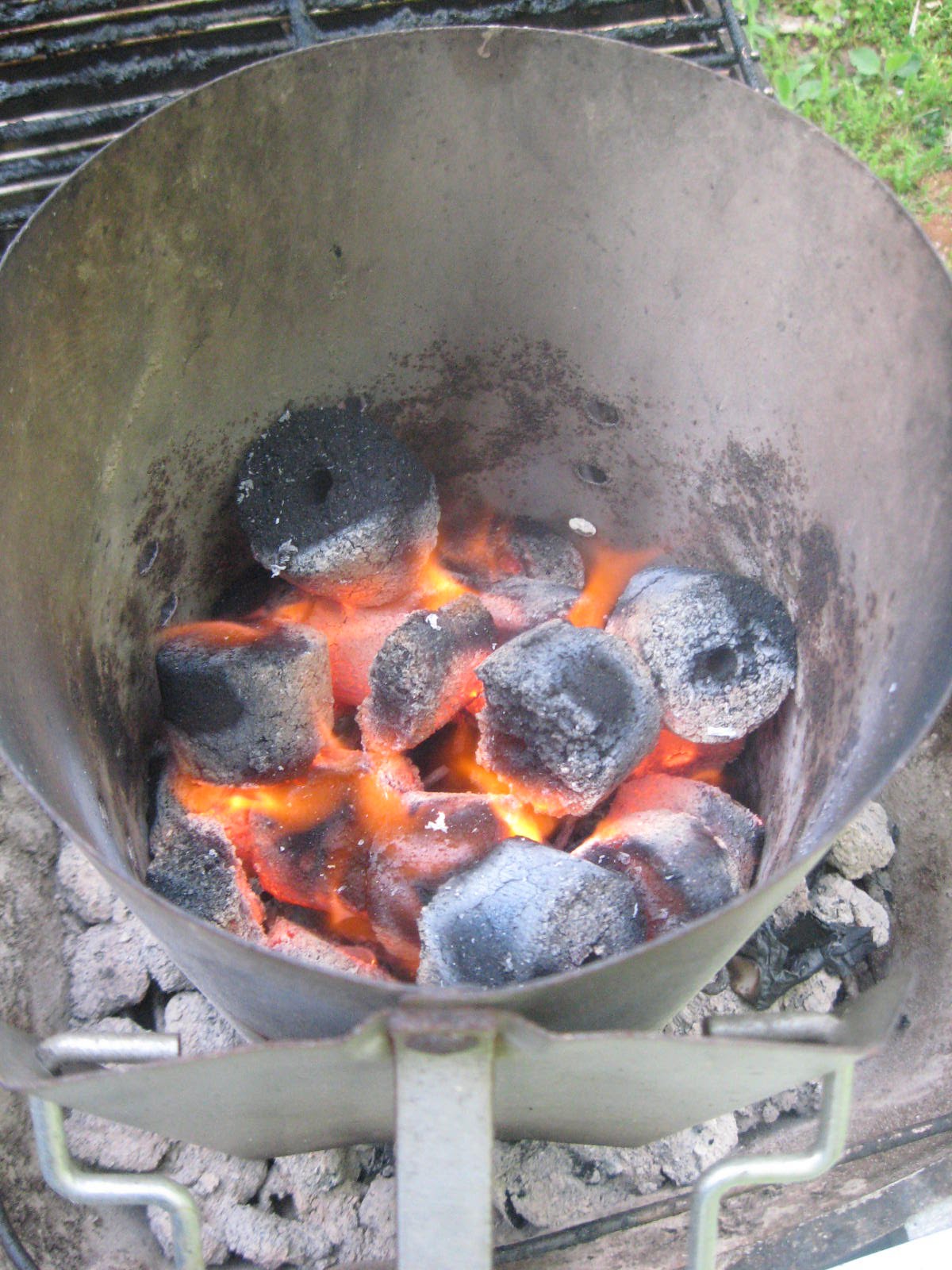 Barbecue Master Coconut Charcoal Review Unique Alternative to Wood