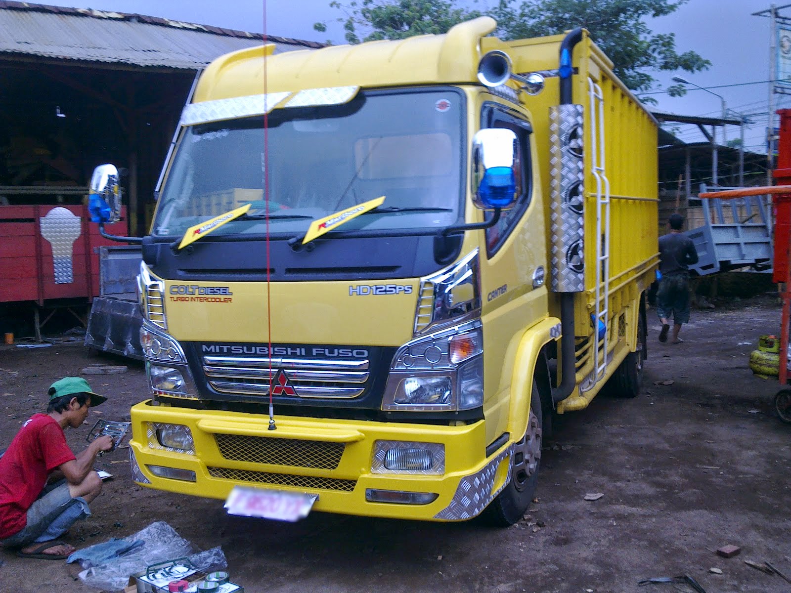 Kumpulan Foto Modifikasi Truk Indonesia Terbaru Modif