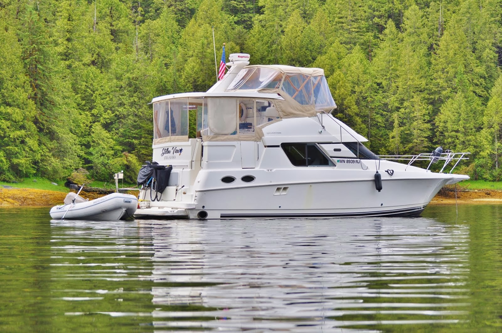 Our 43' Silverton motor boat
