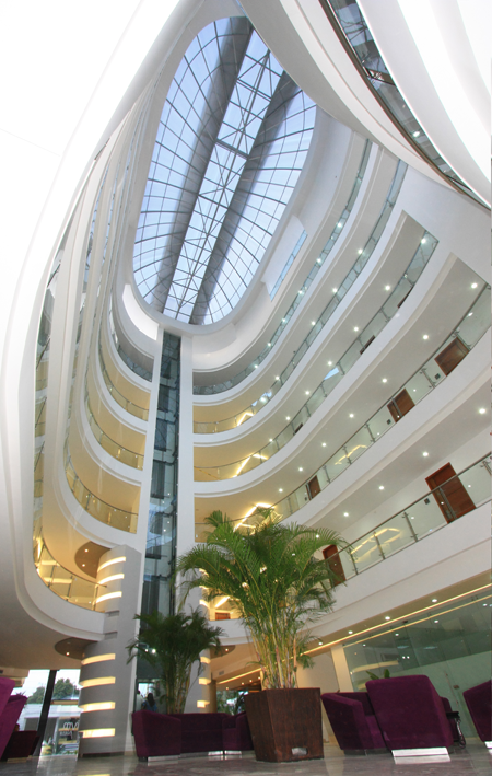 MAJESTUOSO INTERIOR DEL HOTEL ATRIUM PLAZA, BARRANQUILLA interior_hotel_atrium_plaza_barranquilla_vamosenmovimiento.blogspot