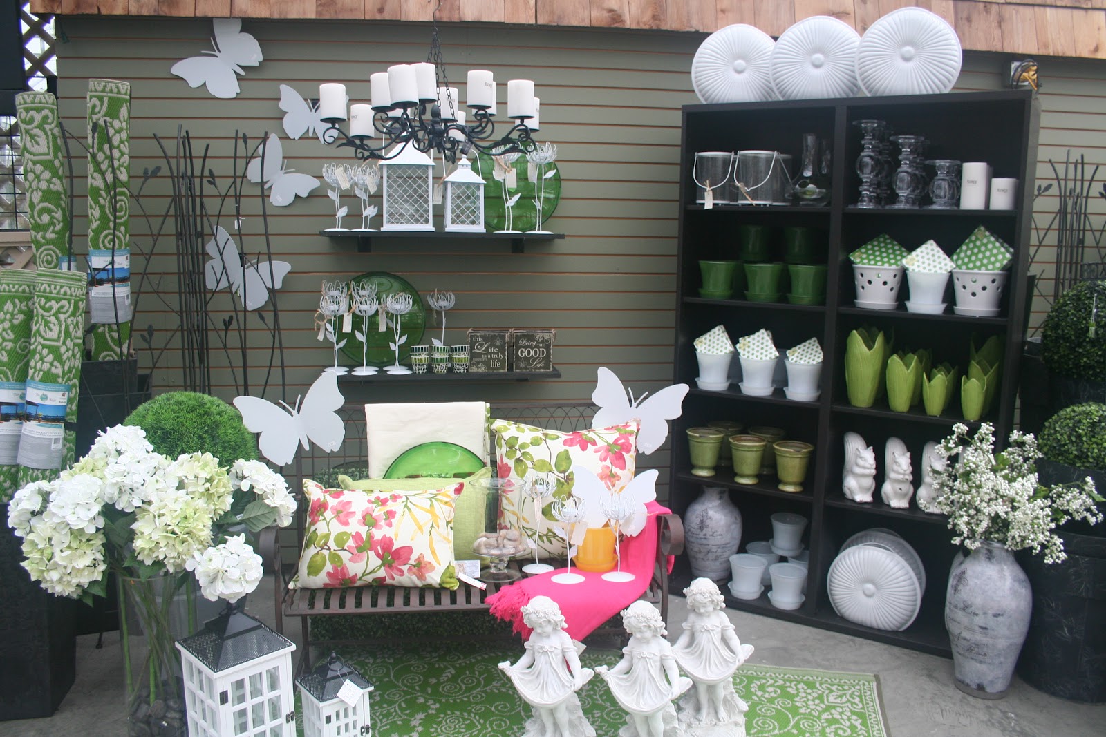 West Coast Gardens Home and Garden Decor