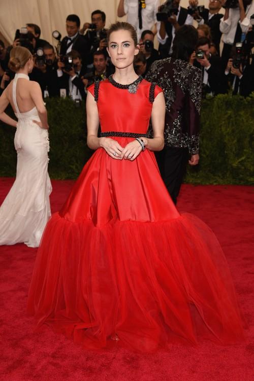 Allison Williams Allison Williams in Giambattista Valli Williams