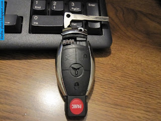 Mercedes slk 2010 key - صور مفاتيح مرسيدس slk 2010 Mercedes slk 2010 key - صور مفاتيح مرسيدس slk 2010