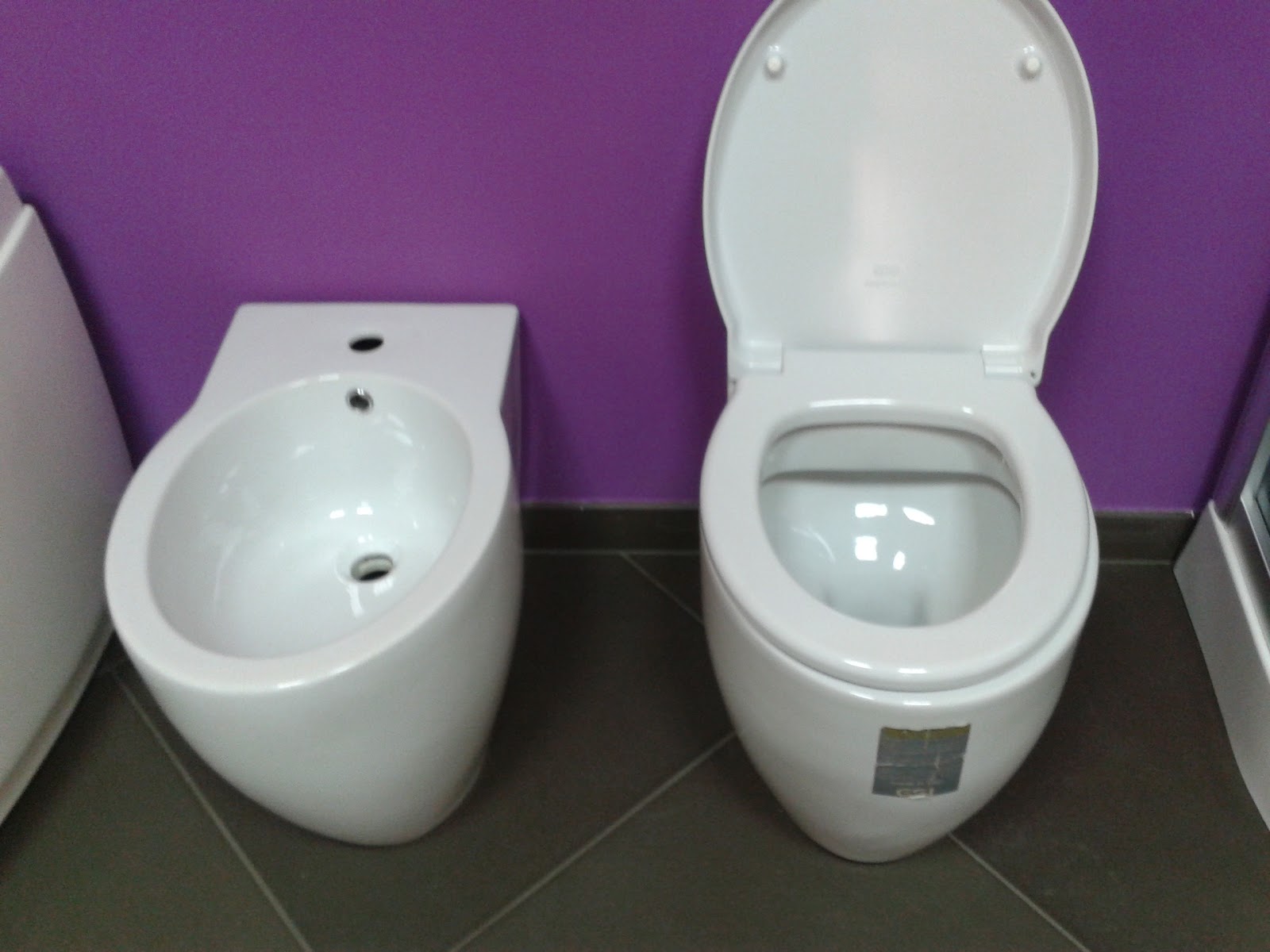 Edilferramenta outlet !!! Tutto quello che cerchi a prova di crisi ... Edilferramenta outlet !!! Tutto quello che cerchi a prova di crisi ...