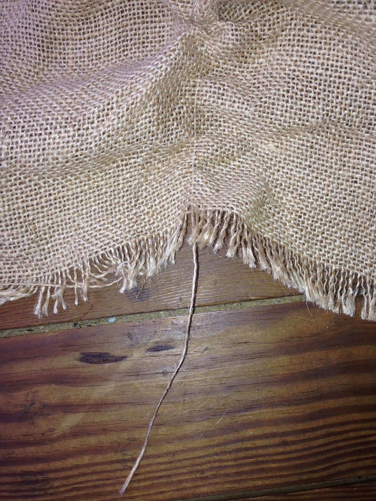 Locksley Lane Making A Burlap Table Runner