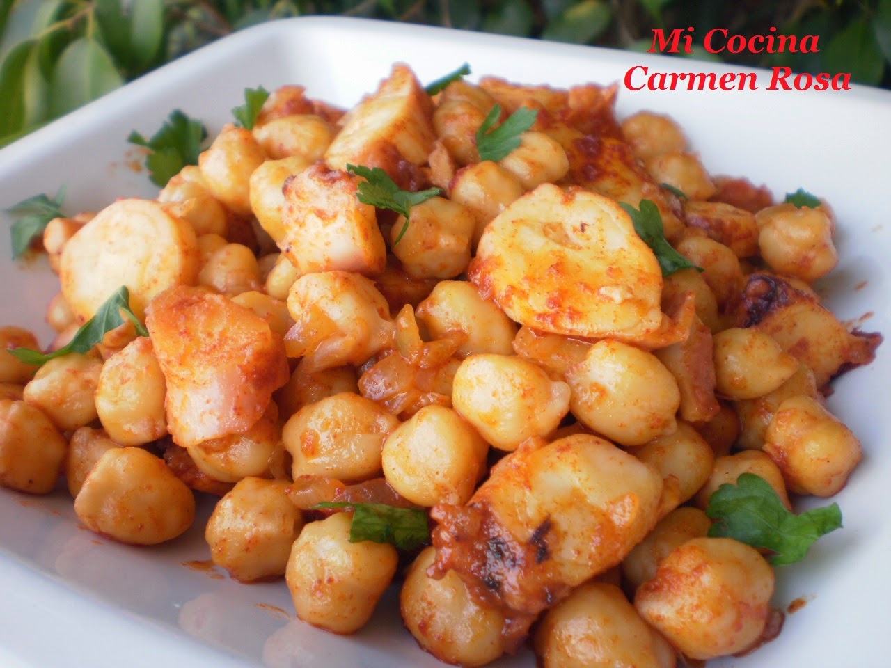 Guiso De Garbanzos Con Pulpo
