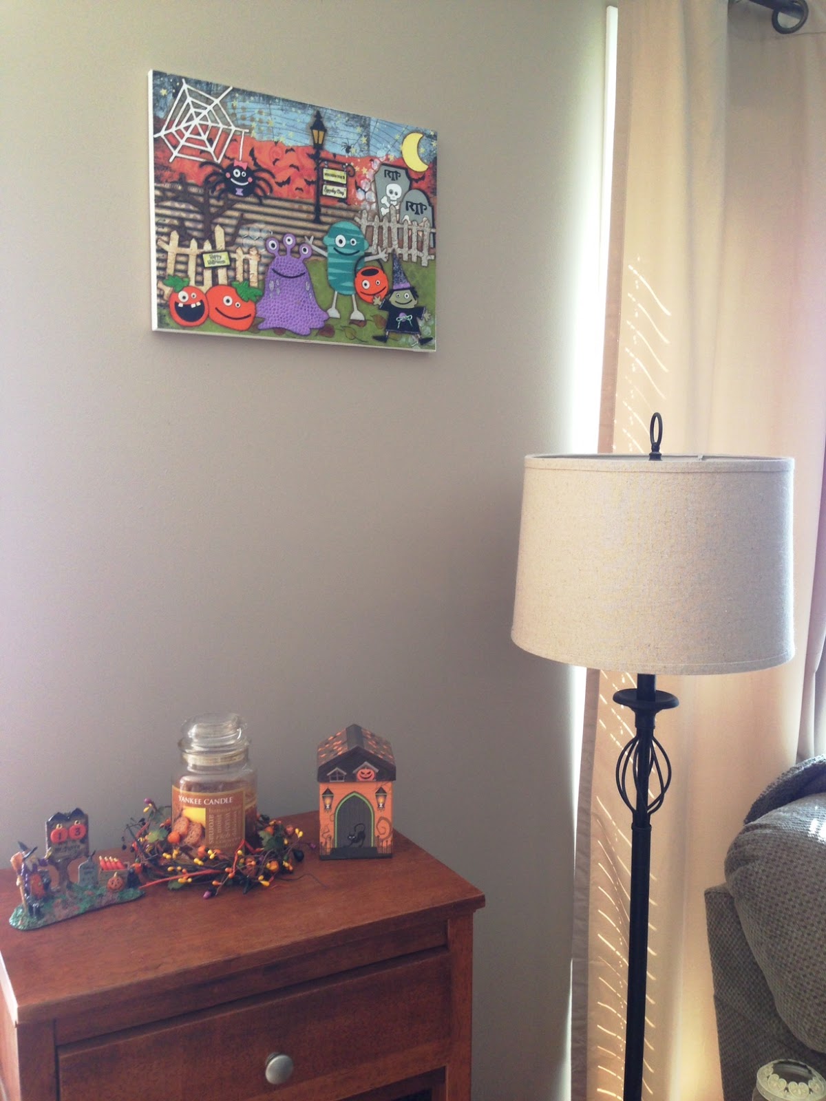 Creative Love Affair Halloween Decor House Tour!