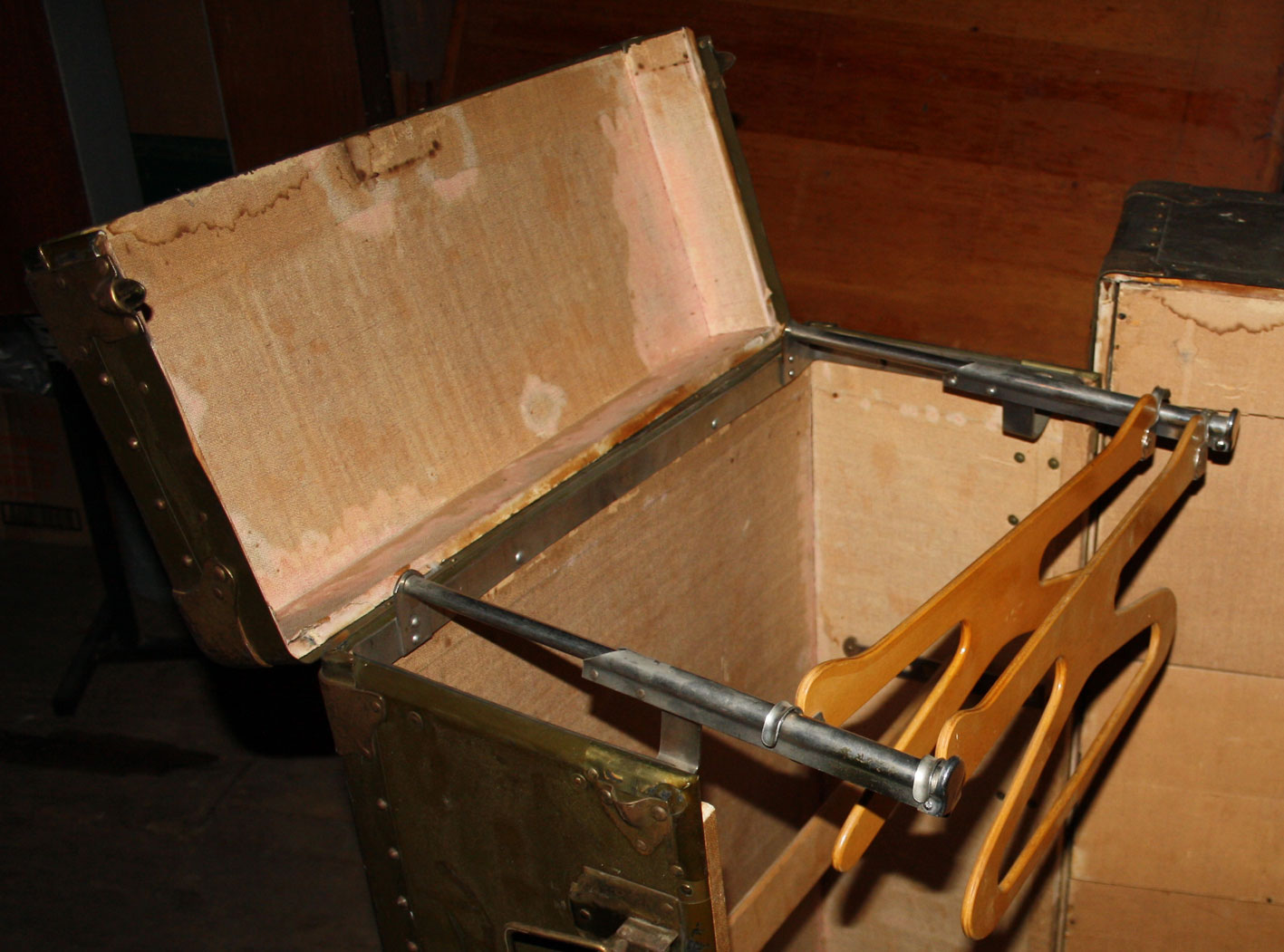 eveleigh baggage trunk