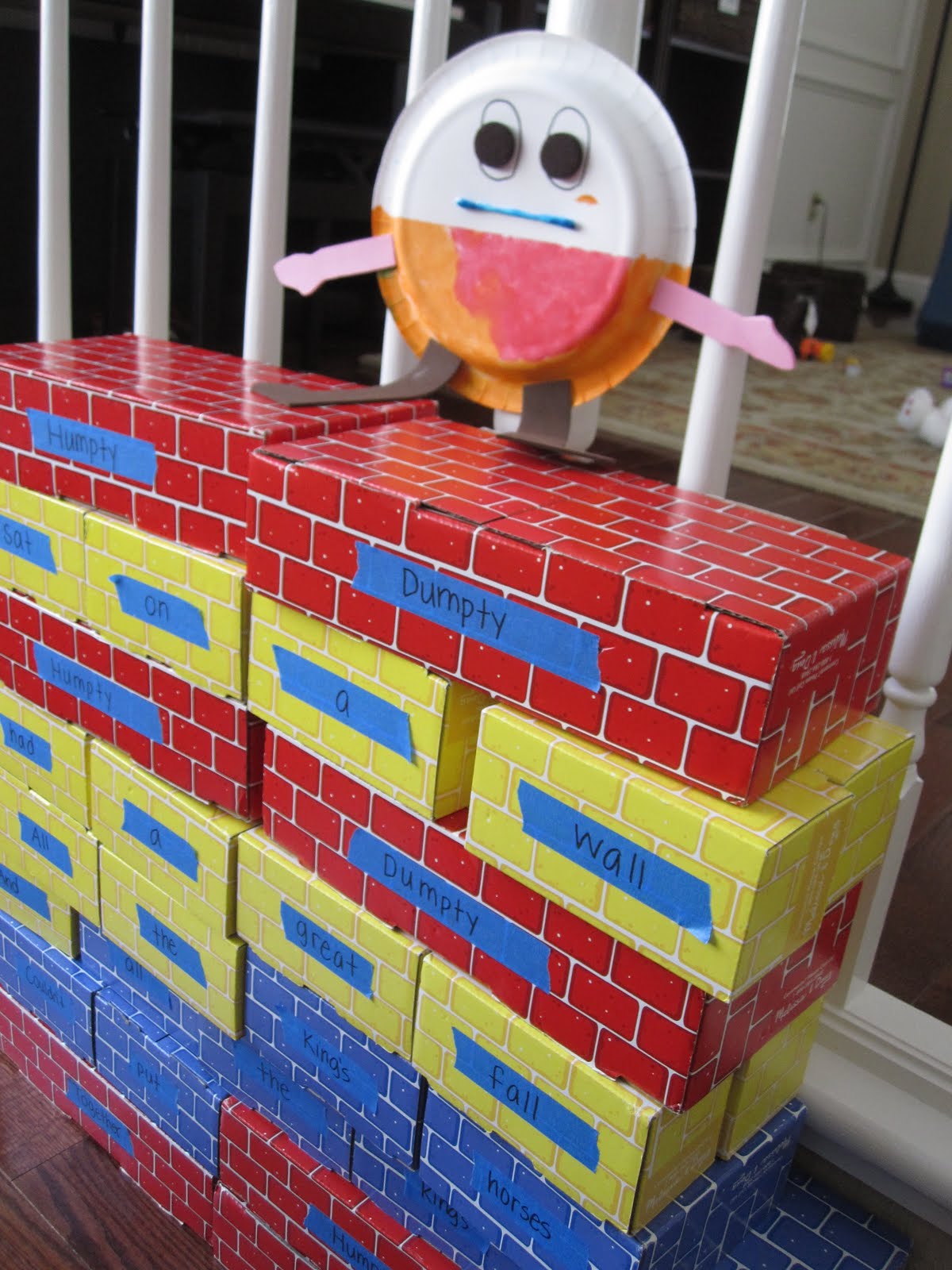 Toddler Approved! Paper Plate Humpty Dumpty Puppet