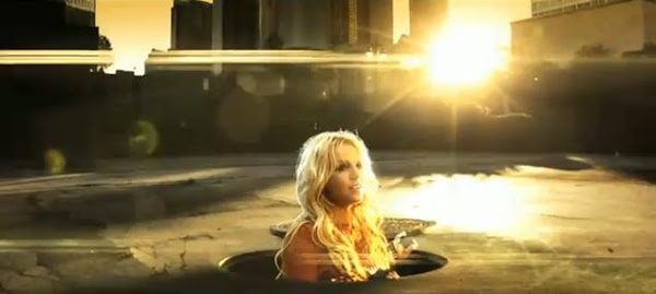 Britney Spears - Till The World Ends