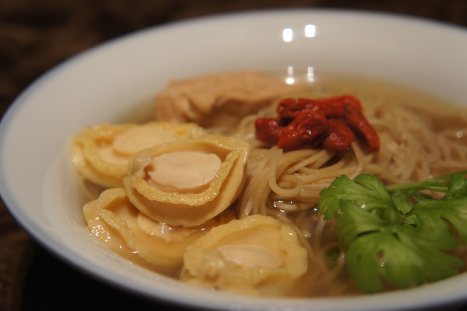 Say My Kitchen Egg Noodle in Herbal and Abalone Soup 真的有鲍鱼汤面